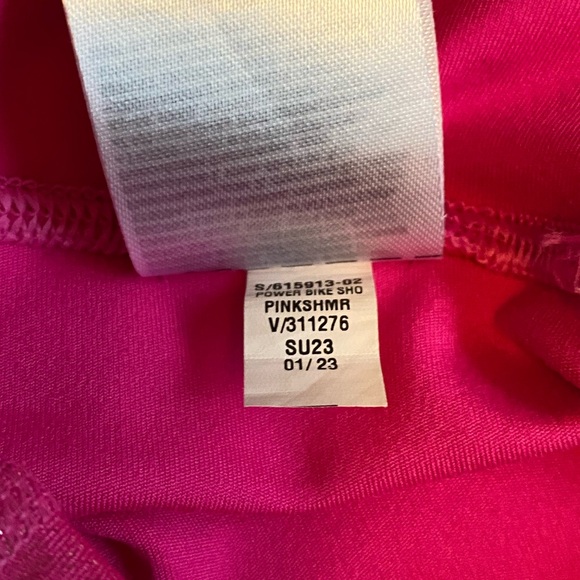 ⭐️ GAP Pink Shimmer Power Bike Shorts XS - Picture 7 of 7